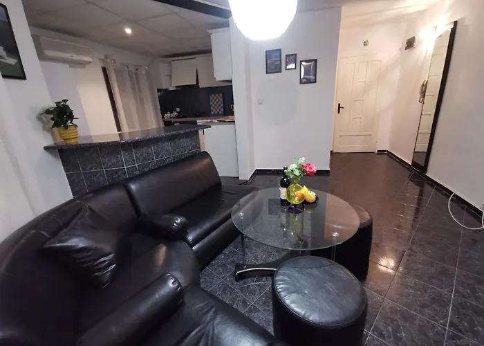 мезонет в гръцката махала شقة *