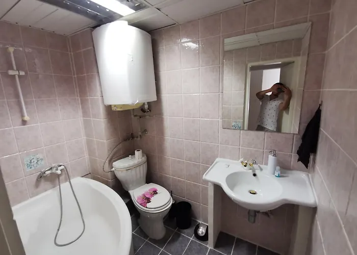 мезонет в гръцката махала فارنا